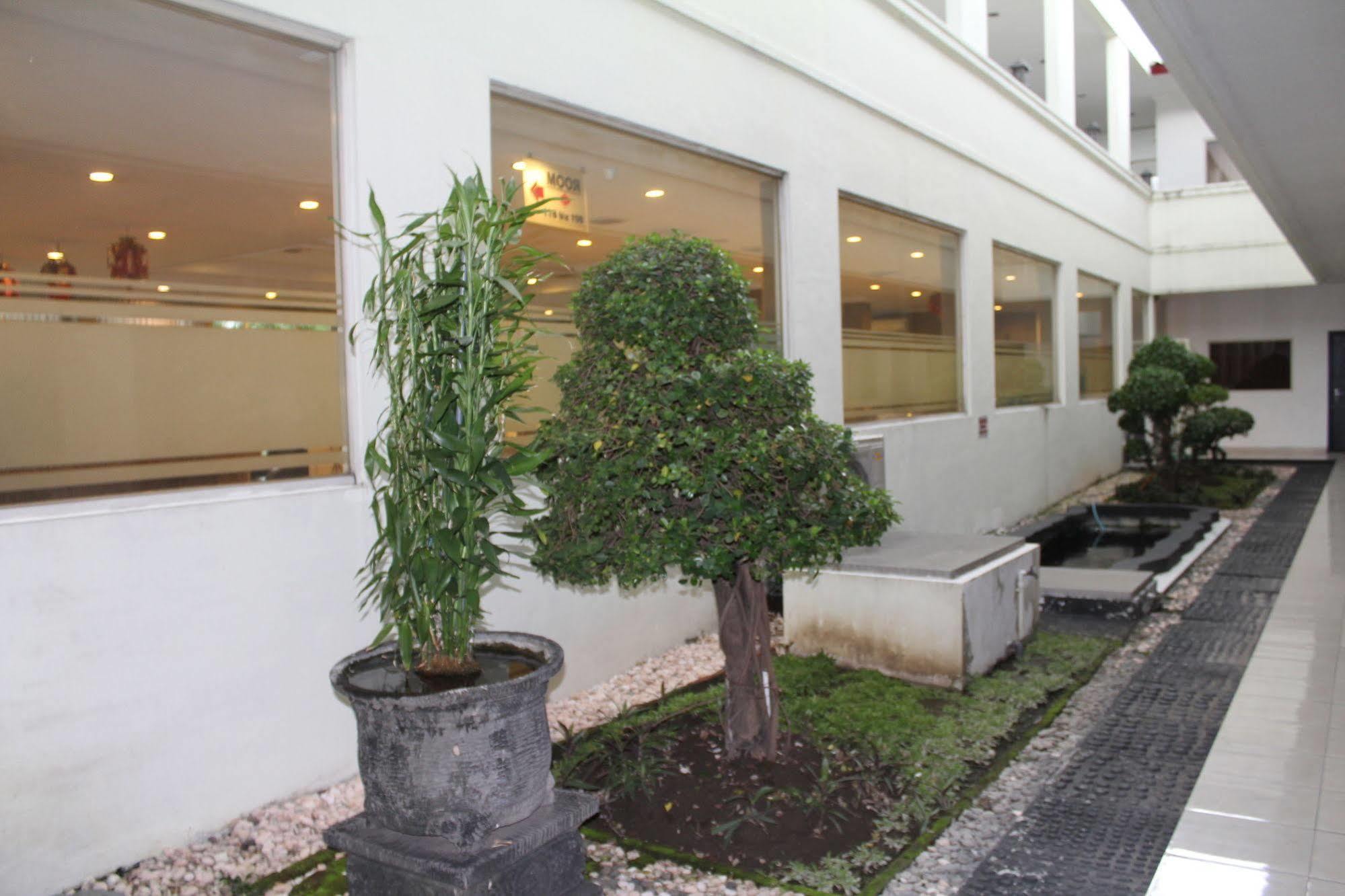 Hotel Sinar 3 Sedati Εξωτερικό φωτογραφία