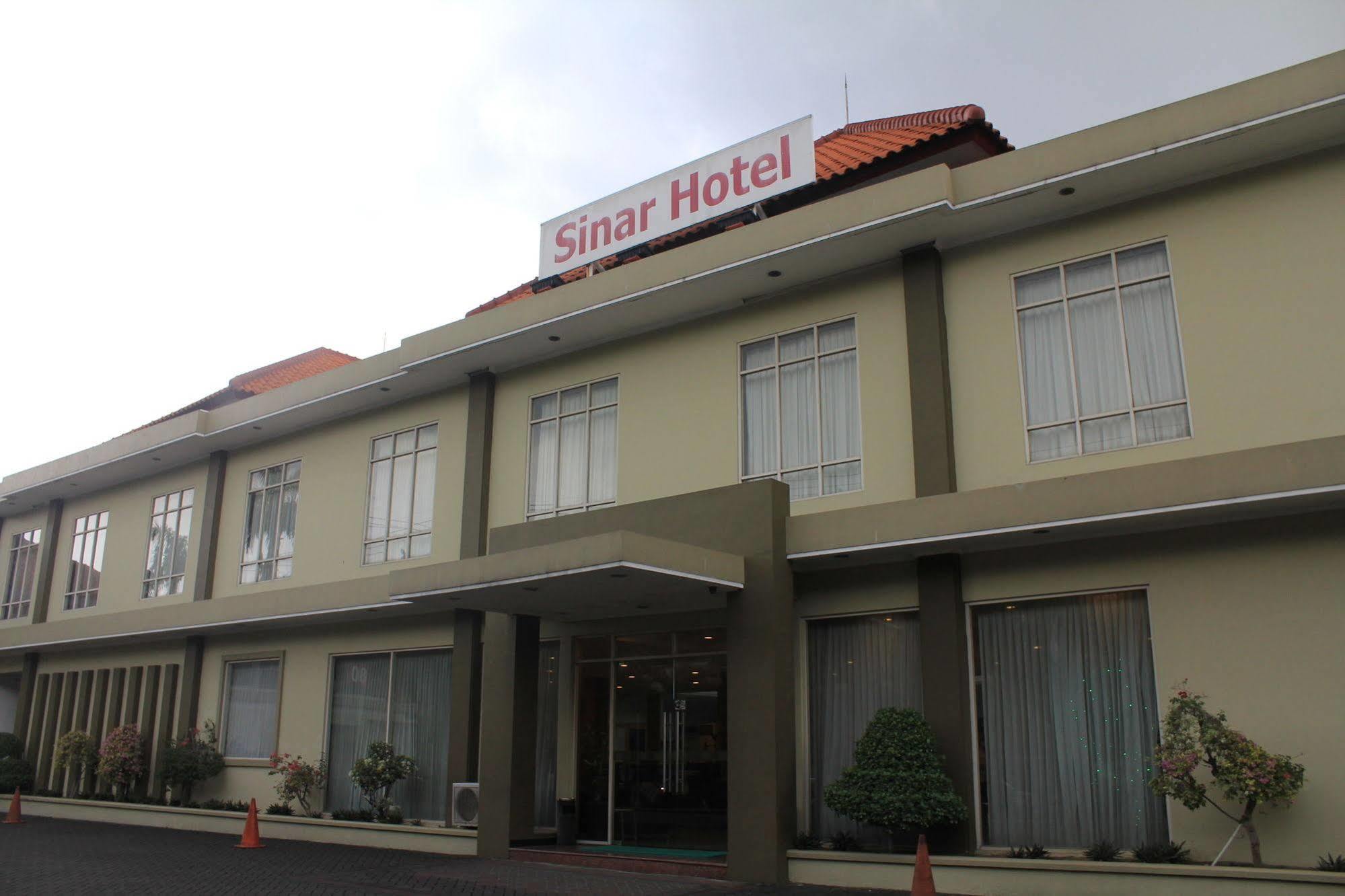 Hotel Sinar 3 Sedati Εξωτερικό φωτογραφία